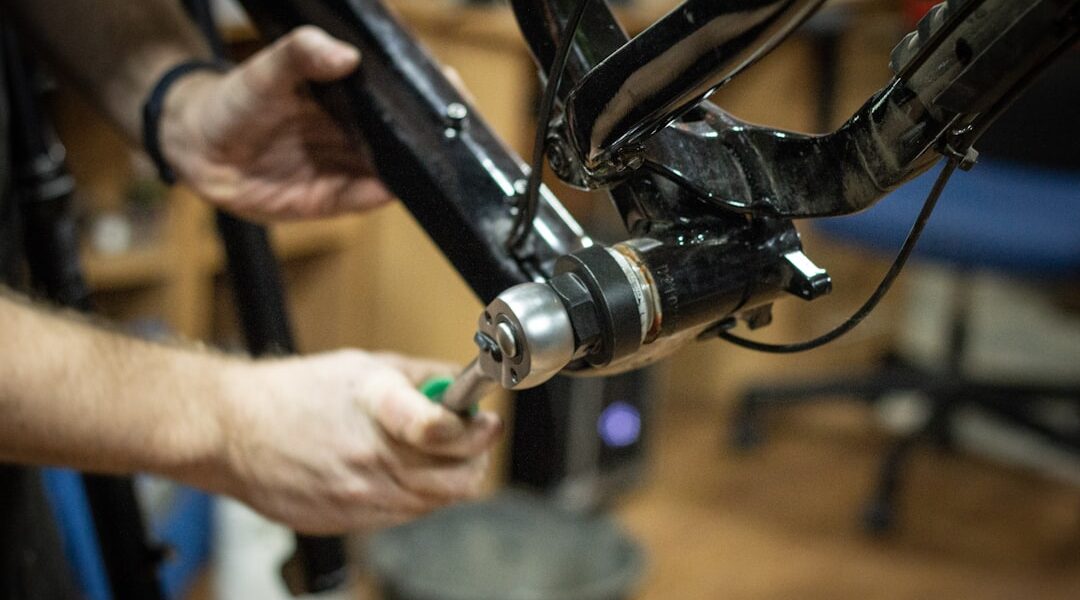 bicycle crank arm removal bike maintenance workshop